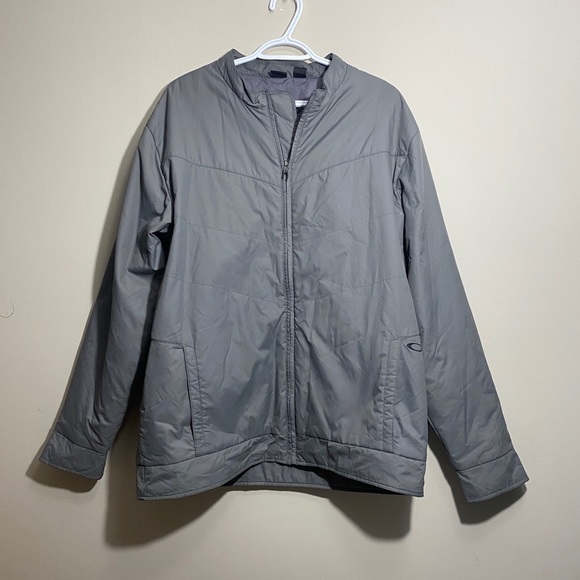 SOLD! 2 OAKLEY JACKET - Picture 9 of 14